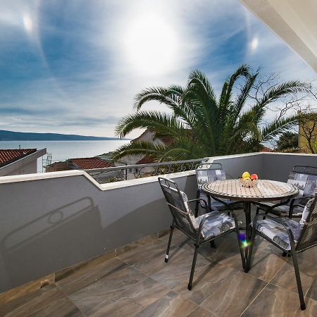 Cezar Luxury Apartment 奥米什 外观 照片