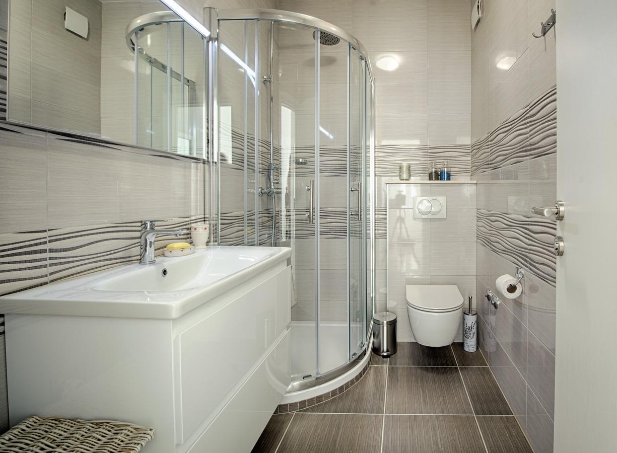 Cezar Luxury Apartment 奥米什 外观 照片