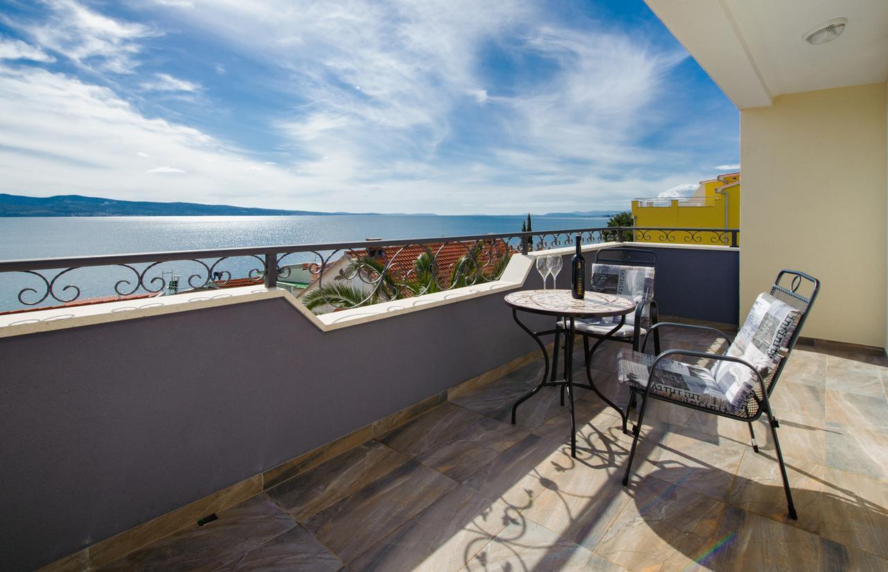 Cezar Luxury Apartment 奥米什 外观 照片